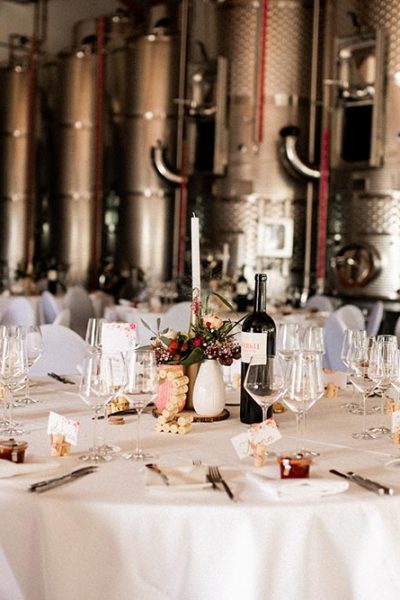 Weingut Merkle - Tischdeko Innenraum