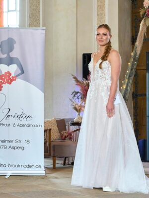 Ja! die Hochzeitsmesse - Modenschau im Schloss - Foto Andreas Becker