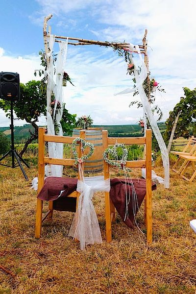 Weingut Tobias Schifferer - Trauung draußen