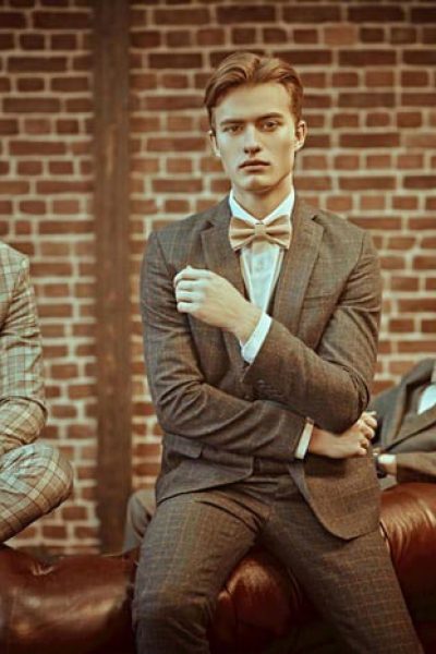 Wibbel - Männer in Hochzeitsanzügen